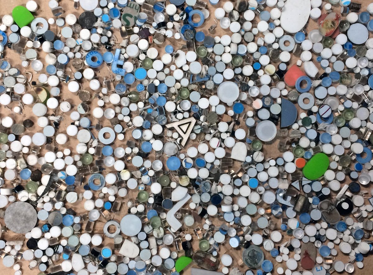 bigprintinguk's tweet photo. Service time for our laser cutter... fair to say we've cut our share of acrylics this year #lasercutter #acrylic #printing #signage #bigprinting #bitsandpieces #service #maintenance #toolsofthetrade https://t.co/FnKH8KupIo