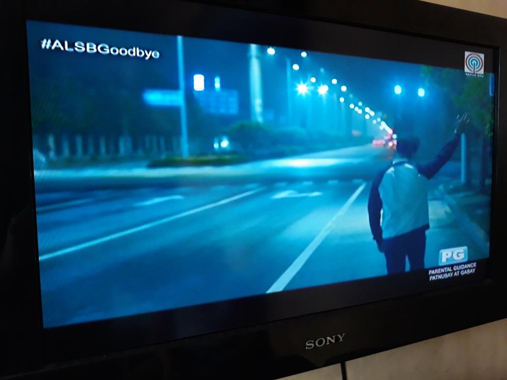 ALSB_Martin's tweet photo. Sobrang nalungkot ako dito ))): Magiging maayos din ang lahat Amber at Ryan :)
P.s- Ngayon ko lang ipopost kase walang wifi kanina :")
#ALSBGoodbye https://t.co/QWbghZV5xu