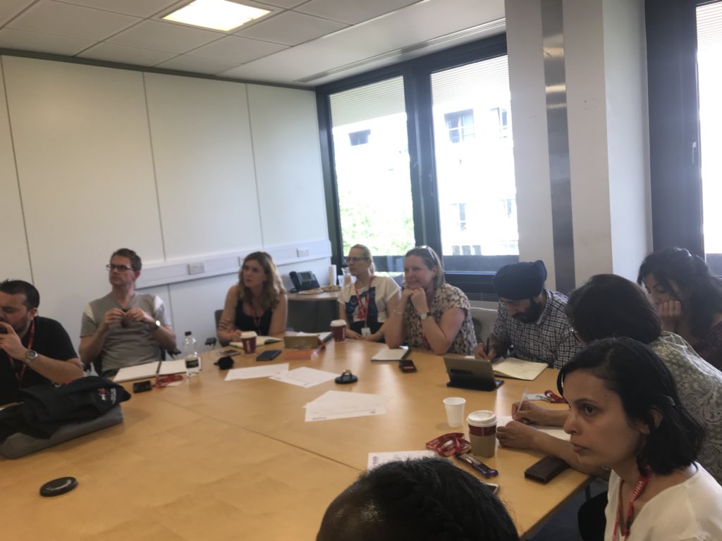 EventsBooster's tweet image. “If you can’t understand these questions, don’t even start building your website,” says Nicola @RyallMarketing, presenting today’s @BRANDUIN_UK workshop “Creating Websites That Work”, funded by @EalingCouncil 

#bizsupportEaling #Ealing #Exercise2 #websites