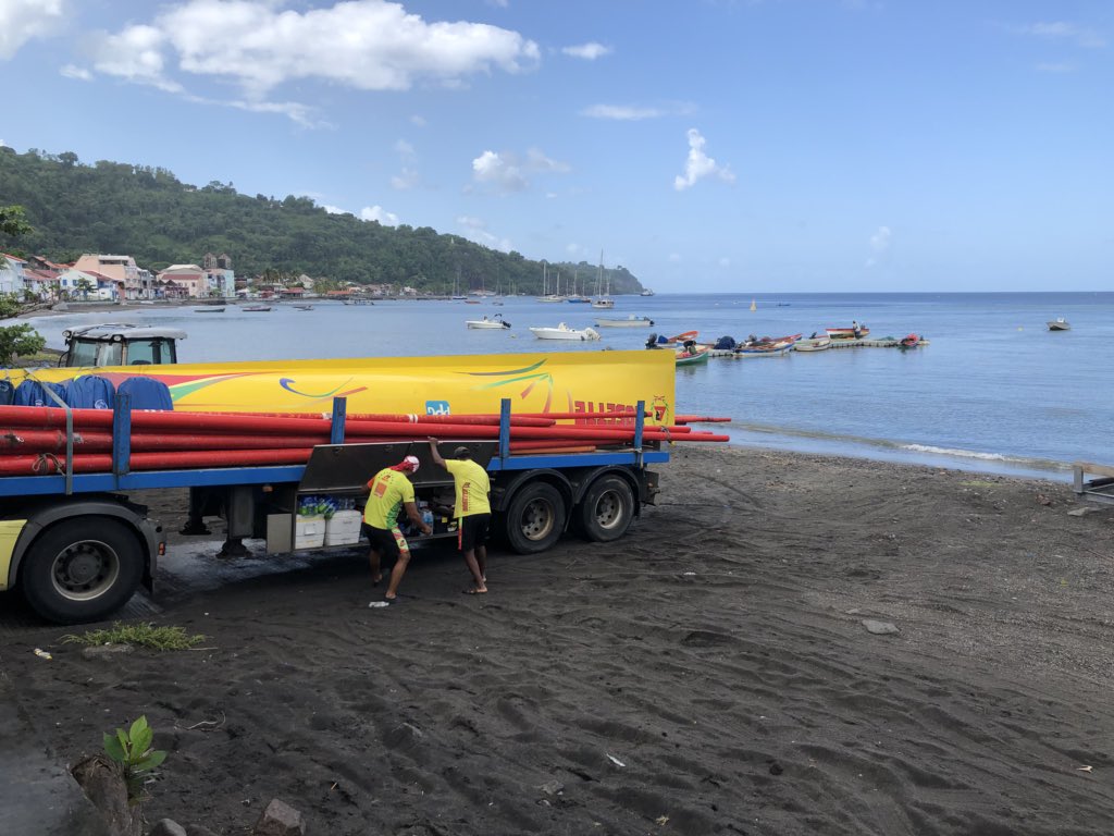ThierryKergall's tweet image. Orange engagé aux côtés Rosette dans la course des Yoles ! Préparatifs en cours... #traditionMartinique #espritd’équipe