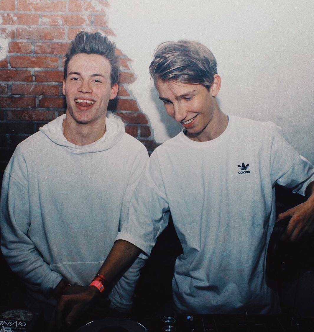 MASmgmt's tweet image. All smiles for @CurbiOfficial &amp;amp; @mestomusic! 😁