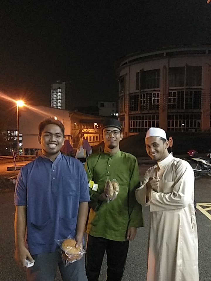 SMKPPIM's tweet photo. [LIVE UPDATE]

Iftar Perdana &amp; Solat Hajat Perdana di Dewan Al Ghazali, FSKM 🌙️

Moreh

#FSKMOhsem #puasa https://t.co/HcBShciDZy