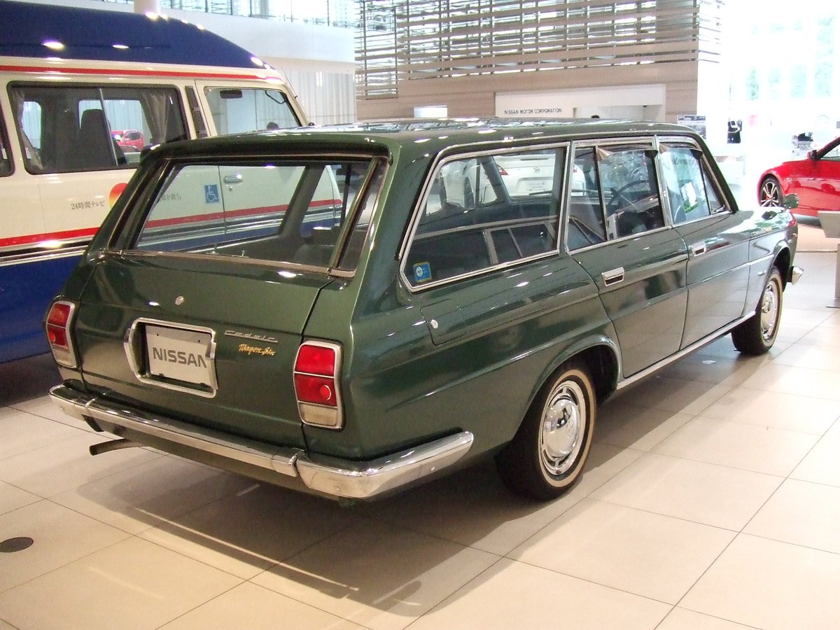 Highway1990s Na Twitteru 日産セドリックワゴン 130系 歴代セドリックの二代目に該当 タイヤおよびホイールが時代を感じますね