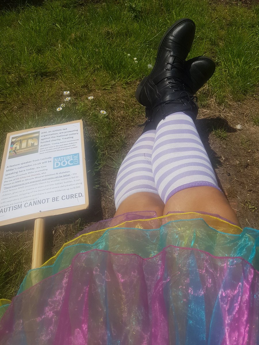 EDalmayne's tweet photo. Taking a much needed break yesterday at the @AIMautistic protest against Treating Autism.
#spoons #ActuallyAutistic #TreatingIgnorance https://t.co/uTLQnBIAQh