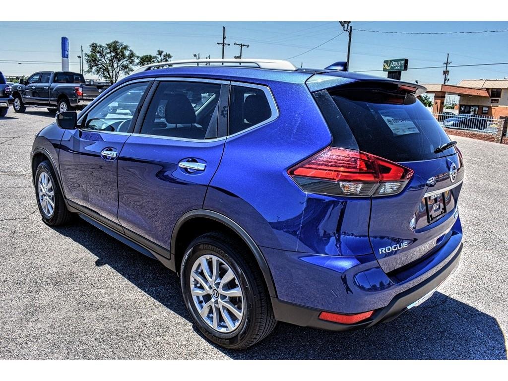 Bender_Clovis's tweet photo. Enjoy the drive in our spacious pre-owned 2017 NISSAN Rogue SV! Come see us today. https://t.co/Me7saEMMJ6 #nissan #rogue #sv #nissanrogue #bender #benderhondanissan #clovis https://t.co/1doyJZYSVt