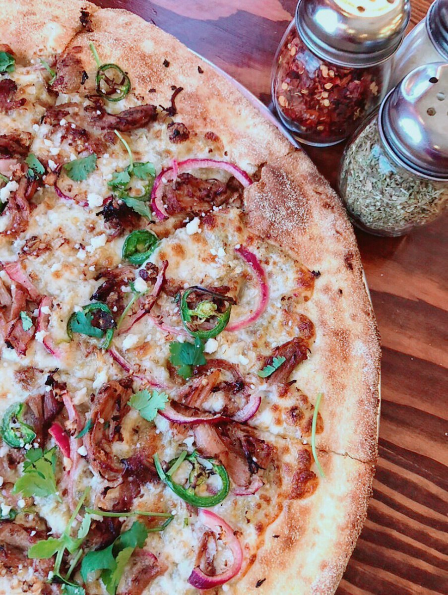 You know what’s better than Taco Tuesday?
👉🏼Pizza Tuesday.🙌🏼🍕
#youknowthisistrue
•
May Pizza of the Month {cinco de pie-o}💃🏻🍕🌮
•
#twosaucybroads #pizza #oc #fullerton #orangecounty #mayday #cincodemayo