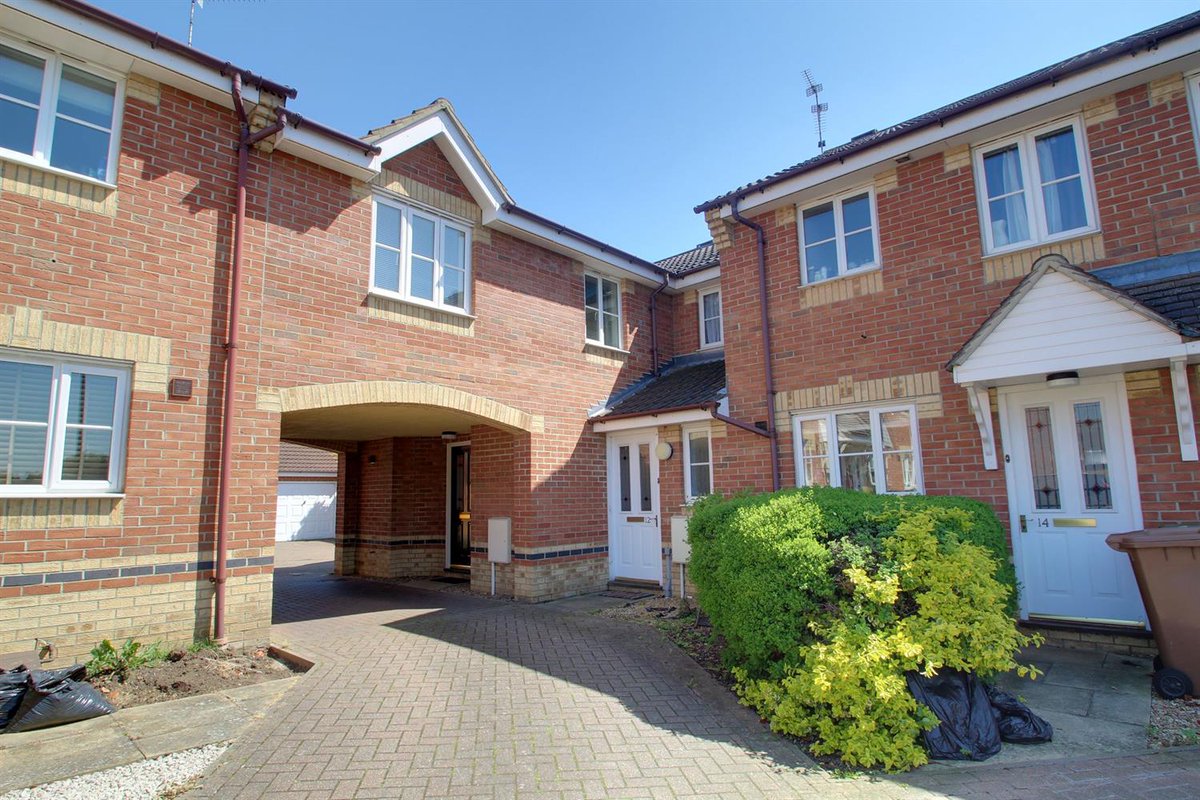 First time buyers or buy to let investors call. flinklp.haart.co.uk/ForSaleV5/?pro…