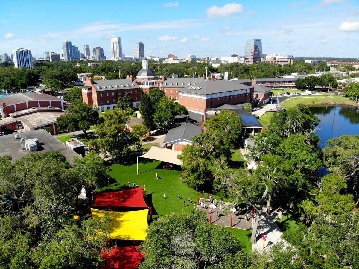 lhp5thgrade's tweet photo. Throwback to last Friday, when the sun came out for our 5th graders to enjoy a well-deserved Play Day! We are so lucky for all the parent volunteers to help make our day a success! #lhpclassroom #playgroundfun #inflatableslides #aerialphotography #loveourcampus https://t.co/EpdtMe1Oxg