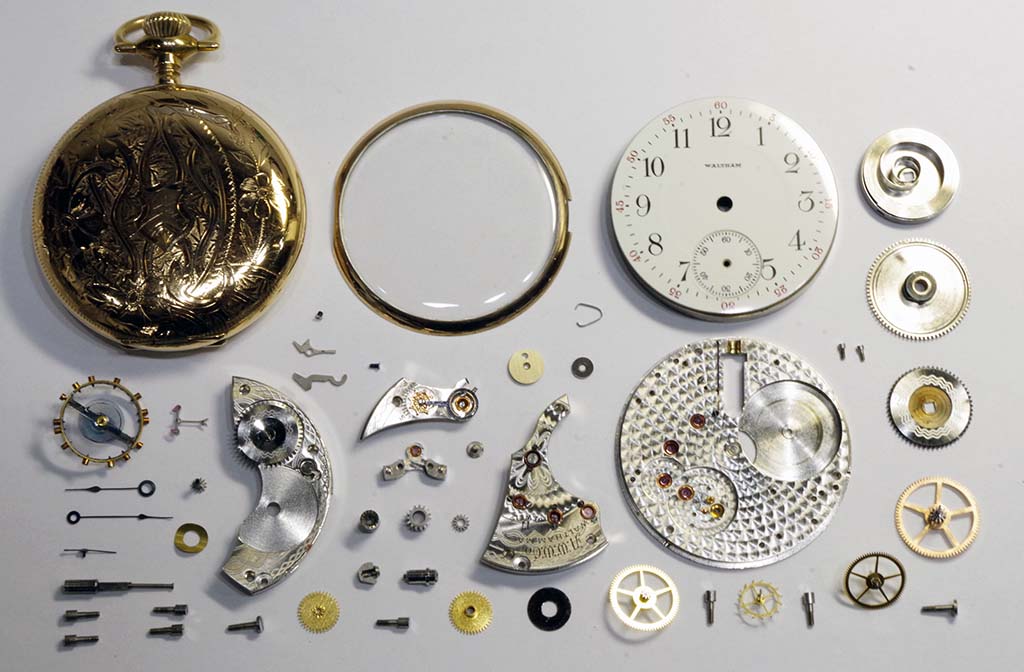 FatherTimeIL's tweet image. During our restoration process, each watch is disassembled and cleaned separately using various chemicals that remove built up oils and dirt that may affect the movement. #FatherTimeAntiques #Watches #Chicago #Illinois #restoration