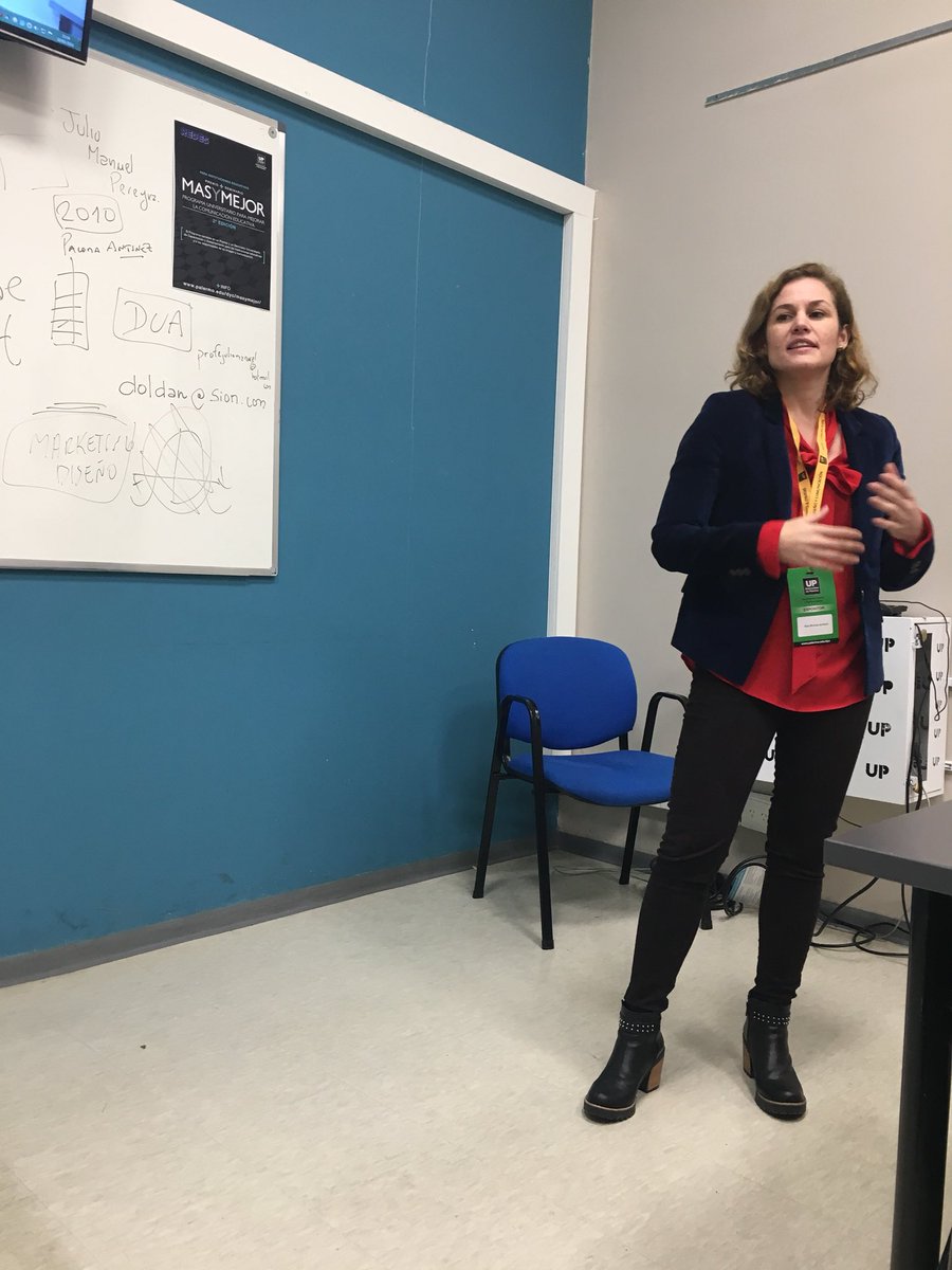 andypelliccia's tweet photo. Como se piensa la comunicación #DigitalStorytelling #transmedia y como se usa en el proceso de aprendizaje @BelgranoDay @udepalermo #interfaces6 #designthinking https://t.co/try86LwoN1