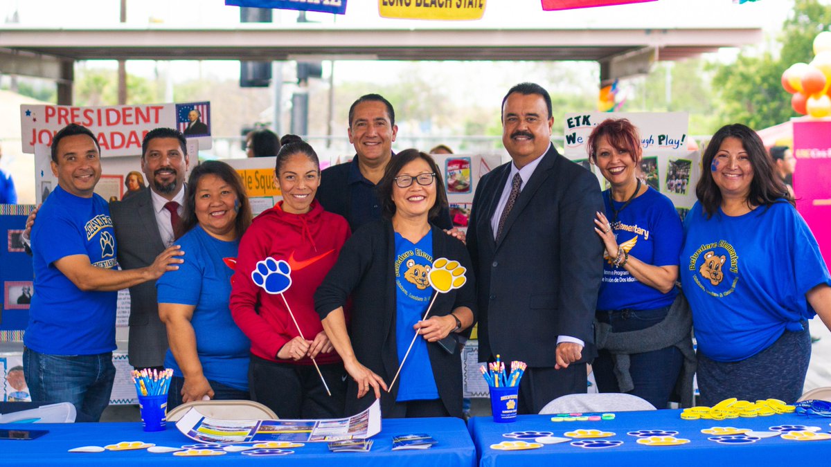 LASchoolsEast's tweet photo. What an amazing turnout at the Family,College, and Career Fair! Thank you to all the schools, staff, and volunteers that participated! https://t.co/xqSPJqjUxS