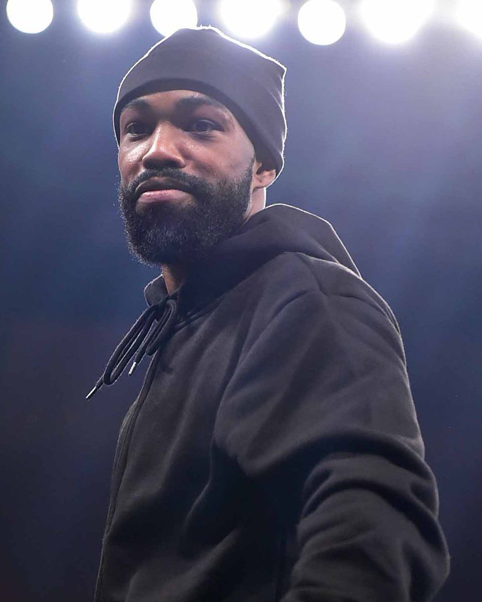 KgHotShots's tweet photo. Happy Birthday to the reigning (3 time defending) WBC Featherweight Champion of the world Mr Gary Russell Jr (29-1, 17 KOs)!🥊🎂💪 @WBCBoxing @premierboxing @TGBpromotions @teamgaryrussell #boxer #bloodlineofroyalty #squaredcircle #teamgarryrussell #enigmaboxing #DMV_Boxing https://t.co/3VN5nRWqfj