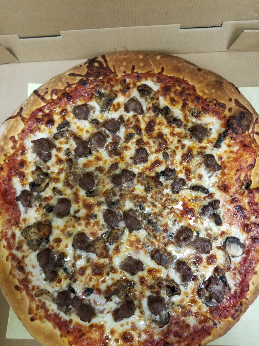 templetonpizza's tweet photo. Come grab some food on your way to music at the park tomorrow! We will have a booth set up in our parking lot! Hope to see you then! #greekfood #pizza #authentic #musicatthepark #templeton https://t.co/g2lAyMXbRf