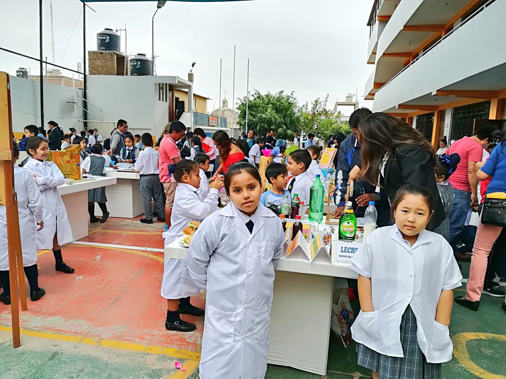 nmendigure's tweet image. FENCY 2018 de la @IEAElPorvenir muestra el esfuerzo de cada estudiante por demostrar sus habilidades de investigación y aún #LoMejorEstáPORVENIR