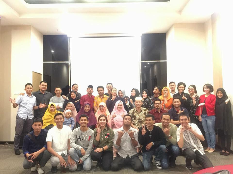 Terima kasih kepada semua tamu tamu yang sudah bukber rame rame di @questbalikpapan 😊
Promo Ramadhan Buffet nya masih berlaku sampai dengan 13 Juni 2018..
Ayo reservasi sekarang juga di 0542-757-1881