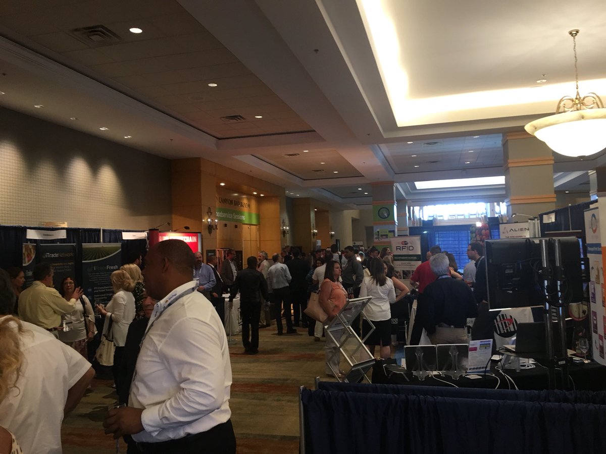 Chodgson64's tweet photo. Happy hour @GS1Connect! Great time to unwind and talk about...sliders. With a side of #labeling and #artwork management. @LoftwareInc booth 39 https://t.co/BSXxs6IVQf