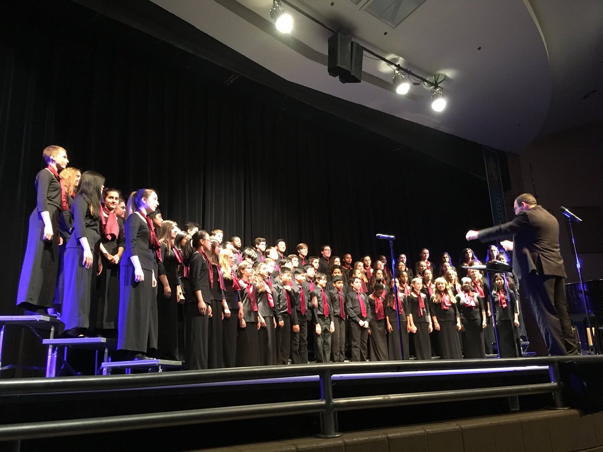 Talented Chorus at their best!