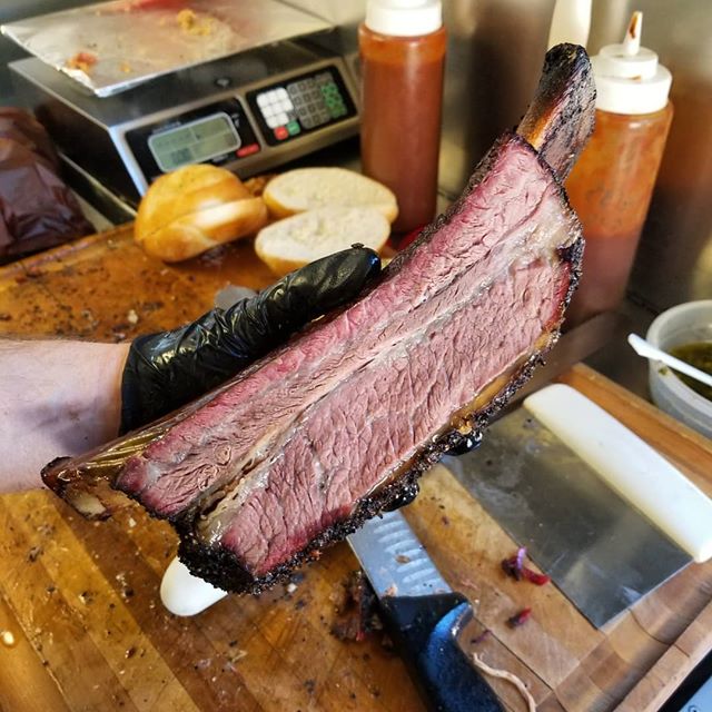 This Week's Schedule! 
 🍺 @SactownUnion Brewery Dinner
 🕑 Thursday 6/7 (4-9pm)
 🍖 Brisket, Beef Ribs, Pork Ribs, Pulled Pork
 
🍷  <a href="/MinersLeap/">Miner's Leap</a>  Winery Dinner 
 🕔 Friday 6/8 (5-10pm)
 🍖 Brisket, Beef Ribs, Pork Ribs, Pulled Pork
 .
 🍽️ Private Catering
 🕛 Saturday 6/9
