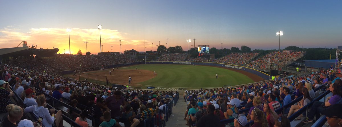 A beautiful night for a beautiful sport. #WCWS