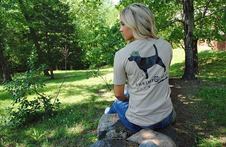 SandGco's tweet photo. Okay reel talk? Don’t you love our new fishing pup tee? 🎣 #Preppy #OOTD #summerfasion #tshirt #loveit #cantwaitforsummer #style #southernstyle #southern #preppystyle #needit #whatiwore #sunnydays #fashion #comfyclothes #fashionblogger 
#fishing #cute https://t.co/Uhb9HcoEyI