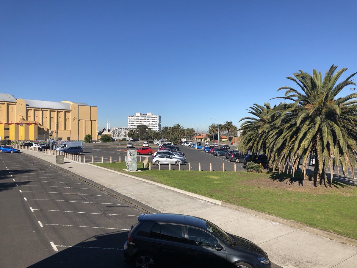 urbanexploreMEL's tweet image. Every Nimby’s wet dream. #nodevelopmentallowed #parkinghell #nochangeplease