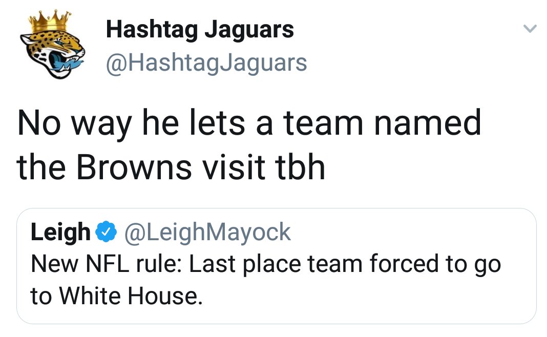 Robottthing's tweet photo. But aren't all nfl players forced to be "Patriotic" and show "respect" for the United States of America https://t.co/8FGAgH6yAe