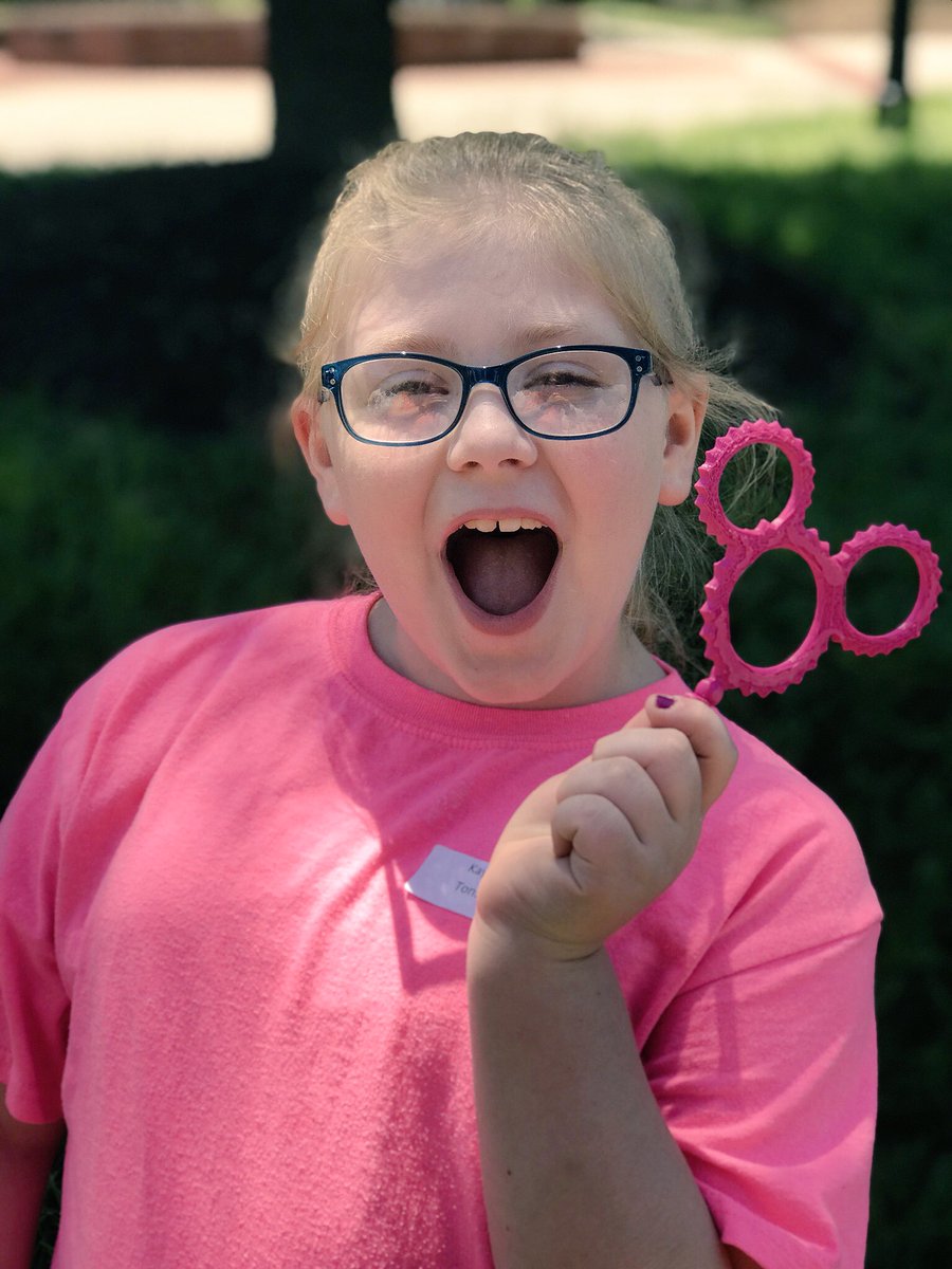 bdabsteach's tweet image. We had an absolute blast @AndersonUnivSC today working with @AuCidl in their #makerspace! #tonsoftech @besyes @BESPandas #asd2 #asd2rocks