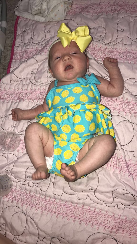 currtnayy's tweet photo. Lemon Bikini🍋🌻💛
#7weekstoday https://t.co/yRtXShGdOd