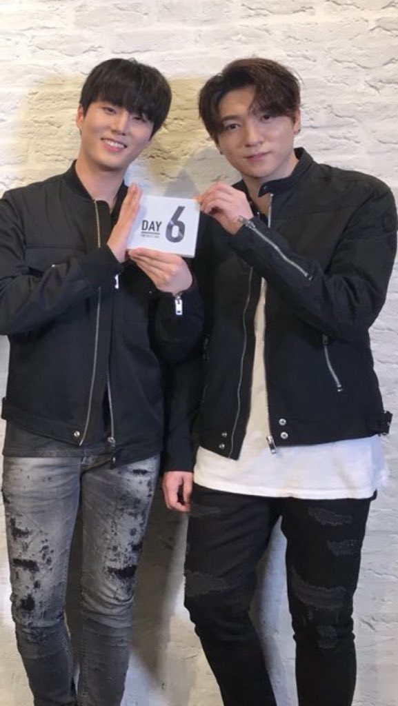 Linda_pikachu's tweet photo. Ujiiiiin ndutttt chubyyy #MyBear #sungjin 🐻 #MyMickey #Youngk @day6official https://t.co/Jvb2OAkKzy