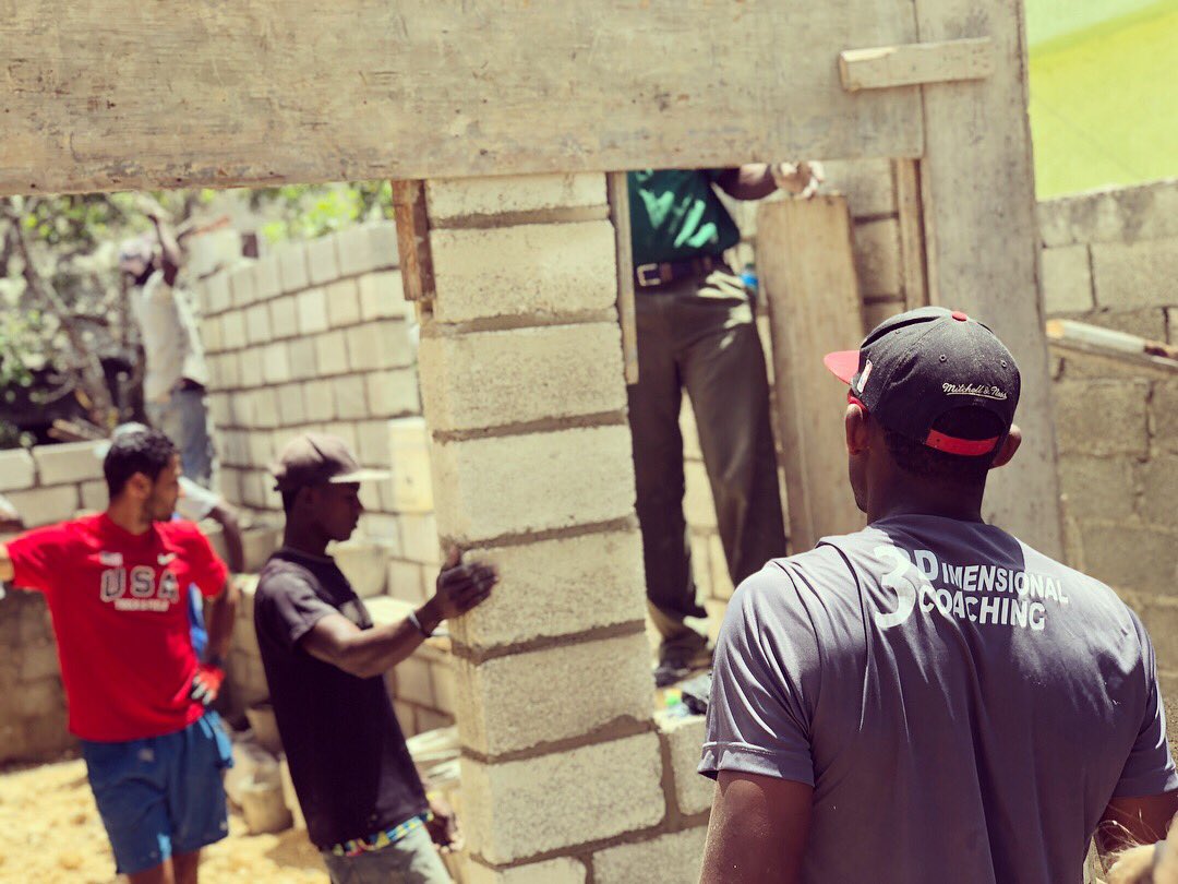 BearkatsFCA's tweet photo. Today we took huge strides to finish building a house for a local FCA DR Coach. Then we had the opportunity to host a volleyball clinic for high school aged students! It’s truly amazing the relationships God is forming despite language barriers. #LoveWorks #FCADR #FCALatinAmerica https://t.co/I2E7Y8wtCE