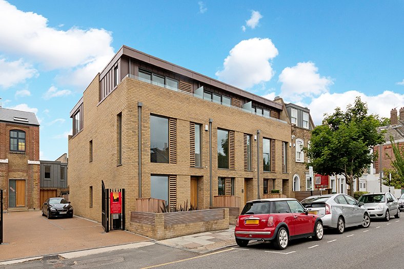 ChesterRow_'s tweet image. We have just one house remaining in Charles Baker Place – enquire now to ensure you don’t miss out on our last remaining five-bedroom luxury #townhouse! bit.ly/CBP-Townhouses