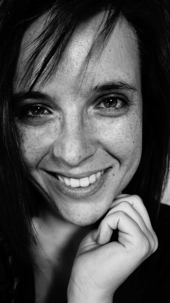josigro89's tweet photo. Heute mal wieder ein #Montagslaecheln natürlich mit einem #schwarzweiß Porträt.
Ich wünsche euch einen schönen Montag.

#montag #photography #photooftheday #twitter #Tweet https://t.co/PsNZoMjluy
