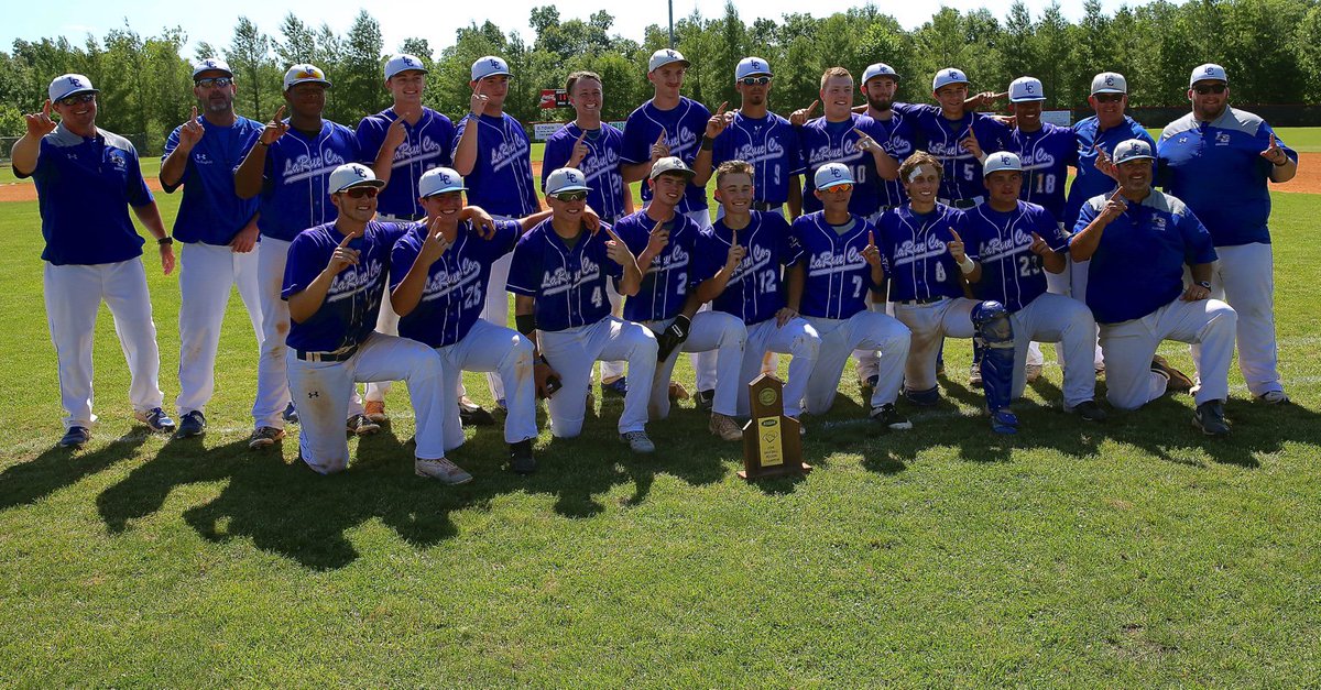 sportingtimes's tweet photo. KHSAA 5th Region Championship… Final…Larue County 11 Central Hardin 9… @PGPT27 post game show https://t.co/cec7PXB54H