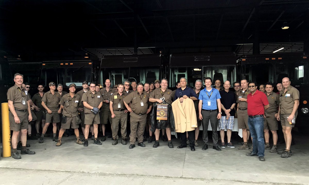 Blainville centre celebrated Robert Sigouin for 25 years of safe driving. Congrats Robert!