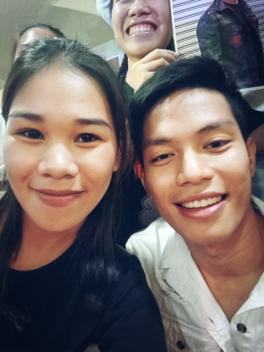 gwenn_chana's tweet photo. I know it's an ordinary day YESTERDAY when I FIRST MET you,  but for me it was like the MOST UNFORGETTABLE day for me.  We love you.  We will support you forever.  You deserve it kuya JM😍
#WelcomeHomeJM 
#JMFOX https://t.co/8vWTdmTko6