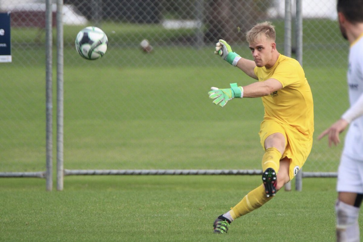 ESAFC's tweet photo. CHATHAM CUP | 83โ #Lilywhites 1 v @ECBAFC1959 2 @NZ_Football #ISPSHandaChathamCup #ESvEC #ChathamCup #Round2 #CupFootball #KnockoutFootball ๐ณ๐ฟ๐โฝ๏ธ Watch Live at https://t.co/VjsFhxaL1w ๐บ๐ฅ #BetaTest3 https://t.co/TIT1q9SLW7