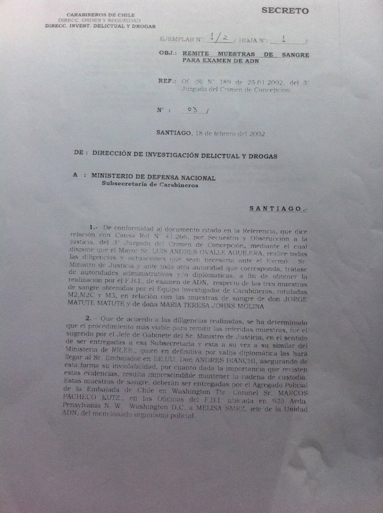 CasoMatuteJohns's tweet photo. #CasoMatute Teoría de Carabineros no se basa en suposiciones, se basa en declaraciones oficiales, muestras de sangre mismo grupo que JMJ y en proceder corruto de altos mandos. @Mega miente.
#EfectoMariposa 

Rompimiento Cadena de Custodia Sangre JMJ: https://t.co/oajDukZcWt https://t.co/0IjYQ3BIYz