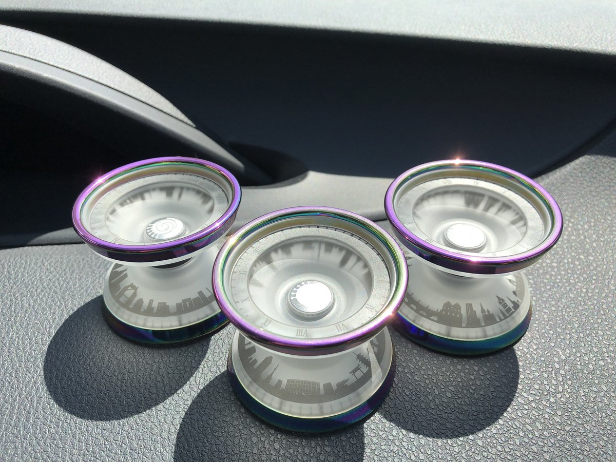 YYYomega's tweet photo. 3都市&amp;限定版制覇☆
#todaysthrow  #mowl #mowls #Surveil #SkylineSeries #Surveillance #サーベイル #サーベイランス #yoyo 
@mowl_official https://t.co/bJd6a6uRIK