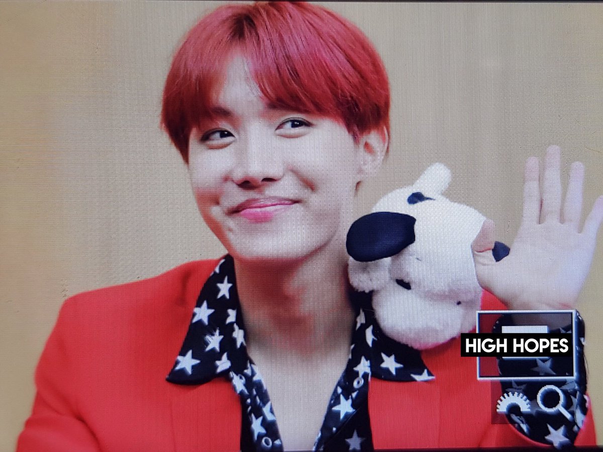 xiutama's tweet photo. Hobi's drawing💖SNOOPY💖
귀여워ㅠㅠㅠㅠㅠㅠ💕💕💕
#BTS #방탄소년단 #JHOPE #제이홉 #정호석 #snoopy #ホープ https://t.co/W11vJOE36Y
