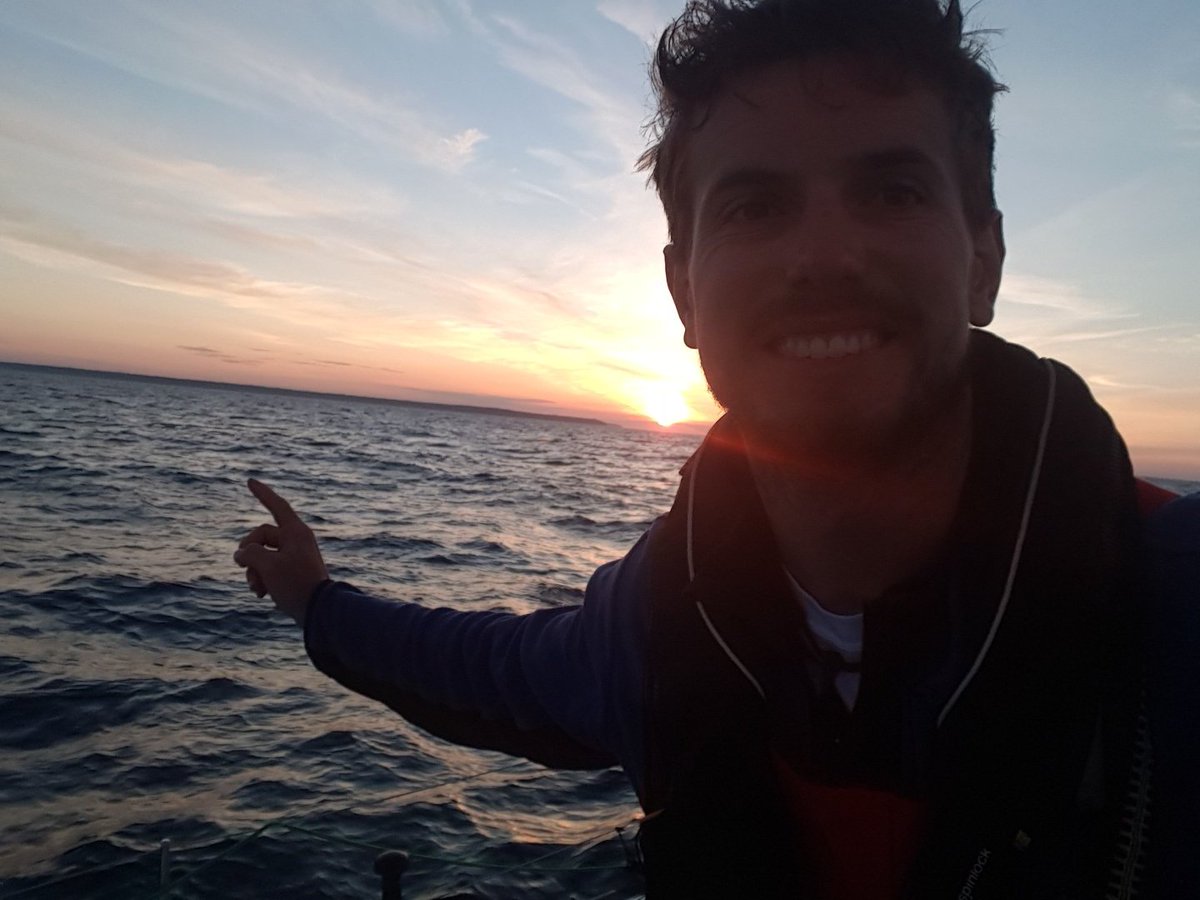 RacingCM's tweet photo. Yes! Next headland! Just means one step closer to the Irish Sea and the Fastnet!

Feeling good though, little tired after a long night dodging ships and shifty weather! 

#solosailing #solofastnet #offshore

@Solooffshore @Spinlock_HQ @mustoclothing https://t.co/mxIeVhj0X0