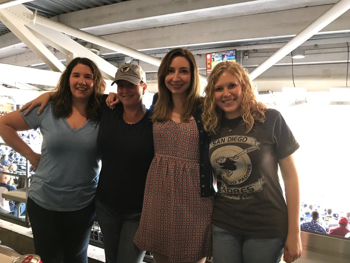 seventh inning stretch! <a href="/UCSDsurgery/">UC San Diego Surgery</a> <a href="/UCSDSurgeryRes/">UCSD Surgery Residents</a> #ILookLikeASurgeon