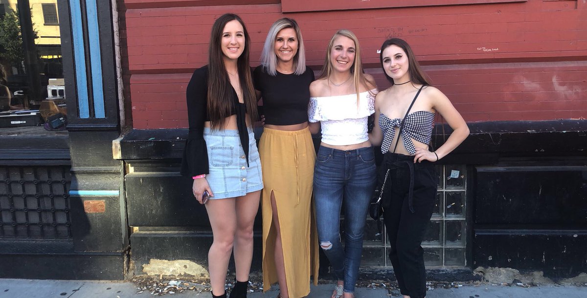 pj0303's tweet photo. Girls night was a success with the help of #magicmenlive https://t.co/PzG6LhtIGl