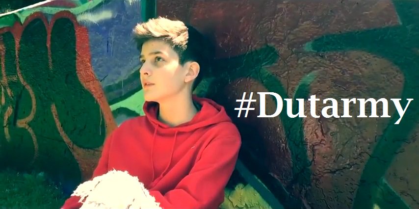 PaulThePromoter's tweet photo. Dorian Duta's cover version of "Jump" pulled in 275 views in it's first day on You📺Tube! Way to go #Dutarmy , you ROCK! Every 'Share'/RT really makes a difference!
'Jump' on YouTube to watch JUMP ➡️ https://t.co/xP5tSIFTor
#JUMPcover #MondayMotivation @doriandutamusic https://t.co/p4C440zpOK