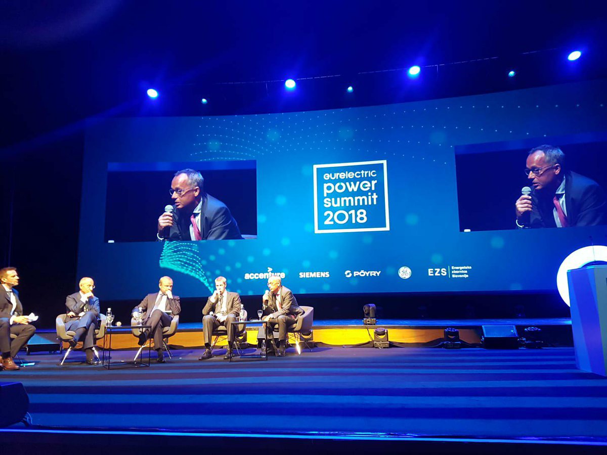 .<a href="/JeromePecresse/">Jérôme Pécresse</a>, CEO <a href="/GErenewables/">MX7OW</a> at Power Summit 2018: 'It is not about developing the next bigger turbine, but to integrate the different technologies'. 
#WattsNext #EnergyTransition