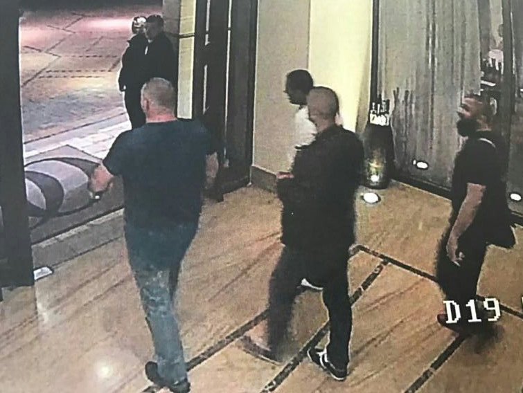 AdvoBarryRoux's tweet image. On 09 November 2016 Herman Mashaba appointed thug Shadrack Sibiya as Anti-Corruption Boss while in the same month Shadrack Sibiya meet a Cape Town underworld &amp;amp; collected more than R1-million “appearance fee” from the gang Boss.