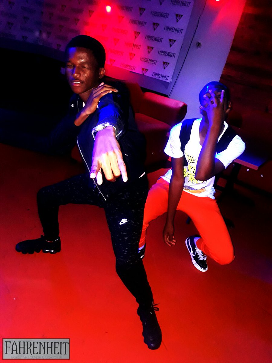 seeizly_ZN's tweet photo. Party Party Party @Fahrenhei #SocialPlug... https://t.co/Gfe7ZWg4PC