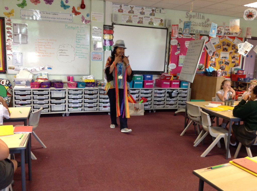 springwoodyear4's tweet image. Donna came to visit Year 4 and talked about being friends. We can all be different but still be friends. #swhvisitor