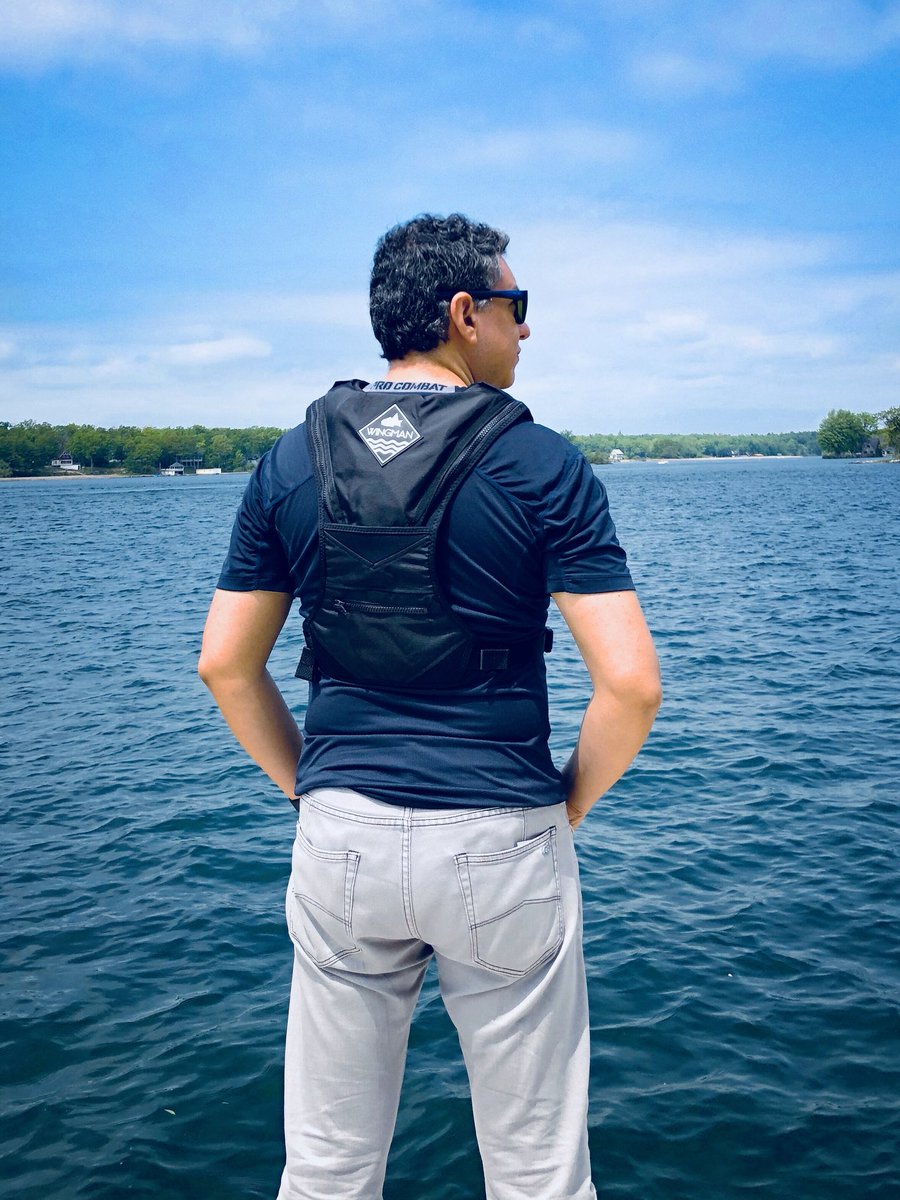 waltgaraicoa's tweet photo. Scouting for scuba diving spots in #Canada rocking my brand new #hydewingman https://t.co/vYzEgSOFHT