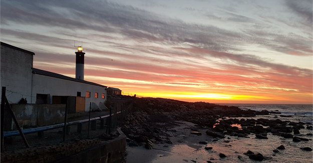 Biz_Lounge's tweet image. The #WestCoast is a wondrous place for a wine tasting! @ilse_vdberg explores #Doringbaai &amp;amp; unusual #weskus winery #FryersCove! bizcom.to/1/3t5g @FryersCove #winetourism #meetsouthafrica #smalltowntourism