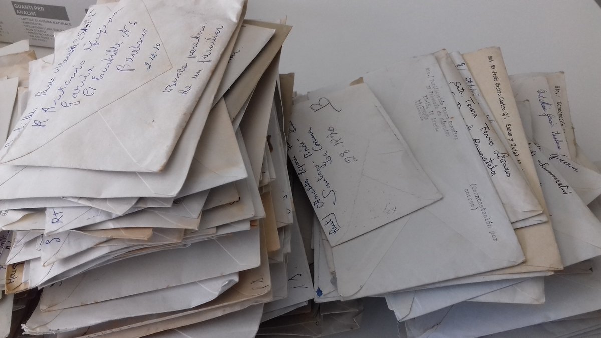 cartas_tve's tweet photo. Durante casi 50 años, miles de #cartas de mujeres se leyeron por la radio y se colaron en los hogares españoles a través del Consultorio de la señora Francis. Muchas de esas #misivas se conservan en el #ArxiuComarcalBaixLlobregat
#Matrimonios #CartasEnElTiempo @la2_tve https://t.co/uTw5aBJM2I